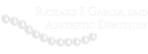 white dental logo