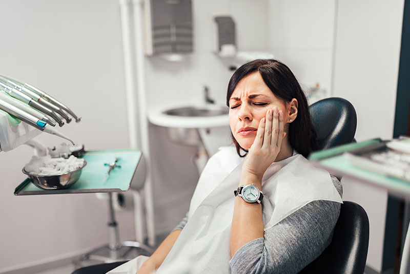 dental patient that is experiencing mouth pain at the dental center